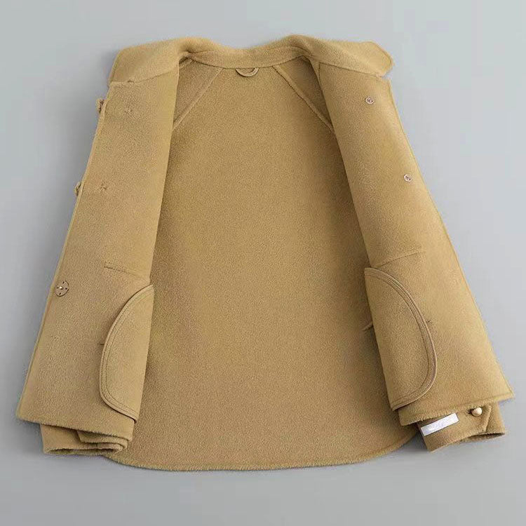 Charlotte - Women’s Chic Pocket Detail Coat