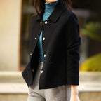 Lily - Women’s Minimalist Buttoned Crop Jacket