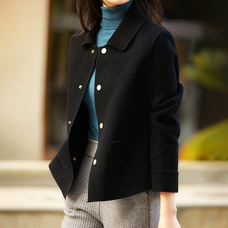 Lily - Women’s Minimalist Buttoned Crop Jacket