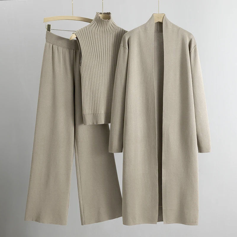 Savannah - Women's Ribbed Knit Three-Piece Matching Set