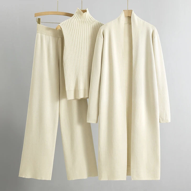 Savannah - Women's Ribbed Knit Three-Piece Matching Set