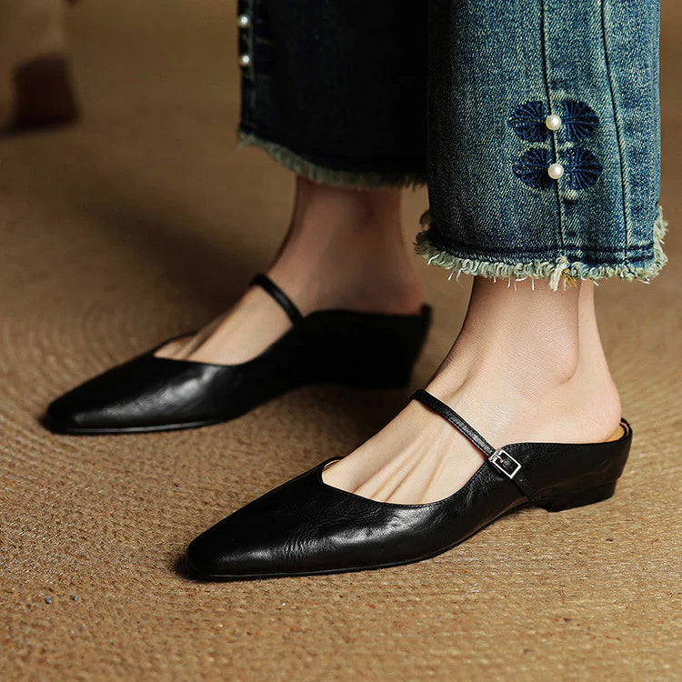 Valeria - Women's Pointed-Toe Leather Flats