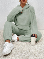Amelia - Women's Fuzzy Hoodie & Jogger Set