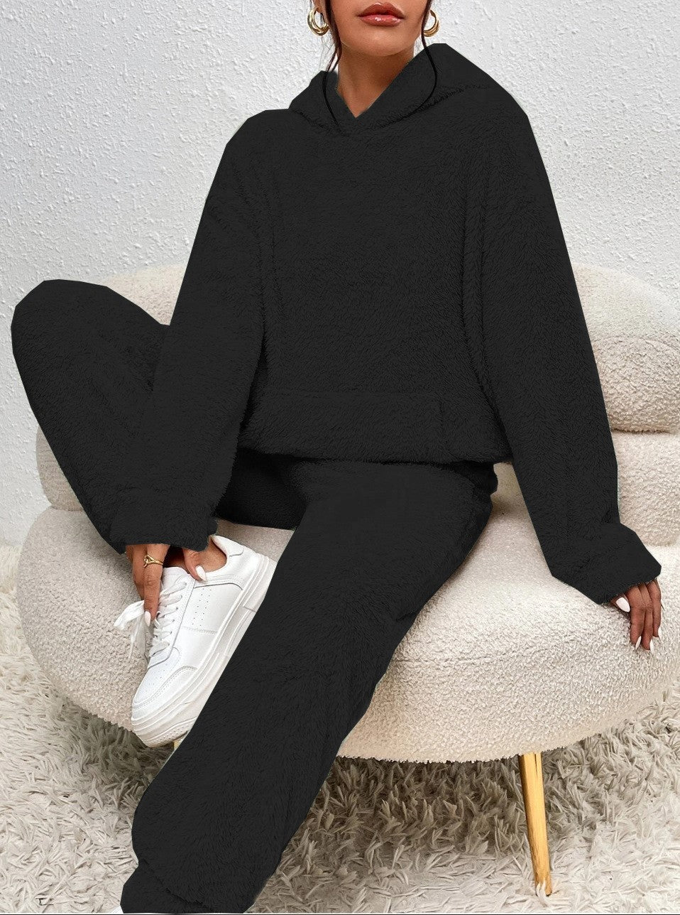 Amelia - Women's Fuzzy Hoodie & Jogger Set