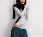 Angeline - Women's Crew Neck Long Sleeve Fitted Top 2