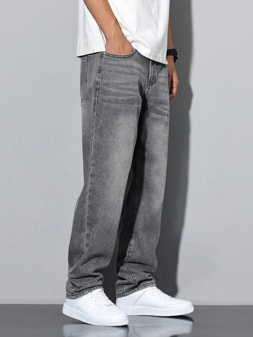 Daniel - Men's Classic Straight-Leg Jeans with Faded Denim Wash