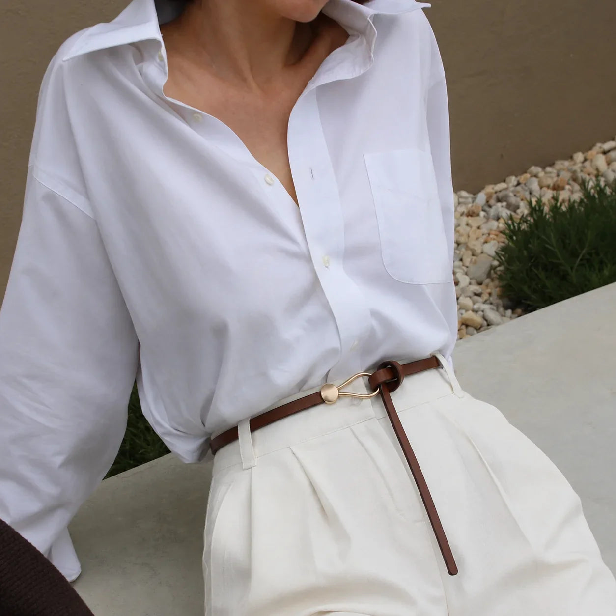 Elaiza – Women's Slim Leather Belt with Sculptural Hook Buckle