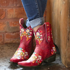 Evangeline - Women's Embroidered Western Boots