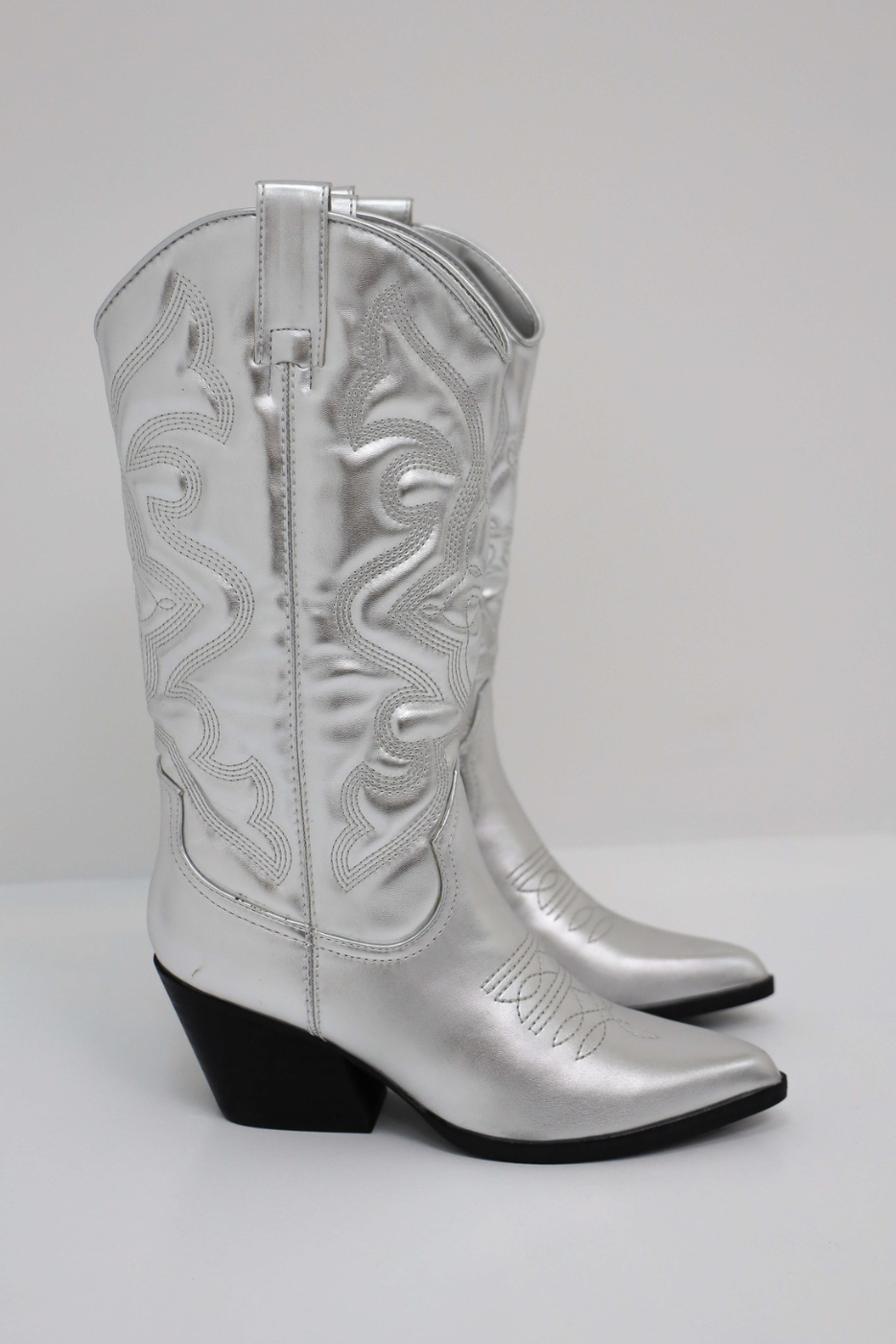 Harlow - Women's Pointed-Toe Cowboy Boots