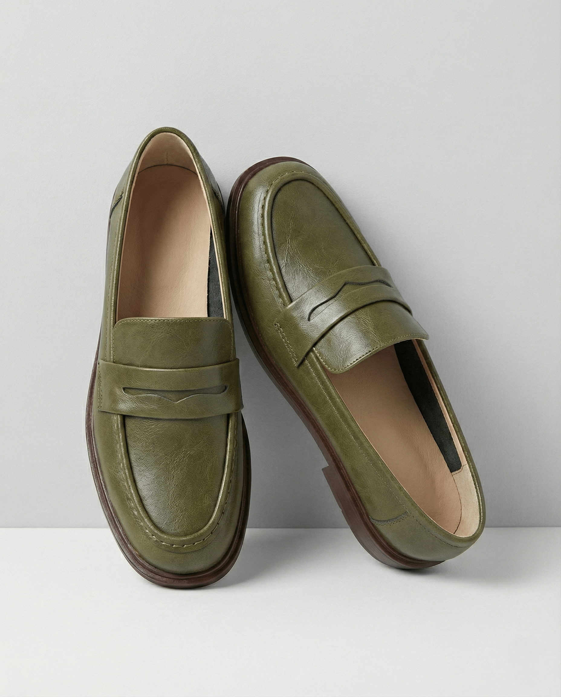 Nalani - Women's Classic Leather Loafer