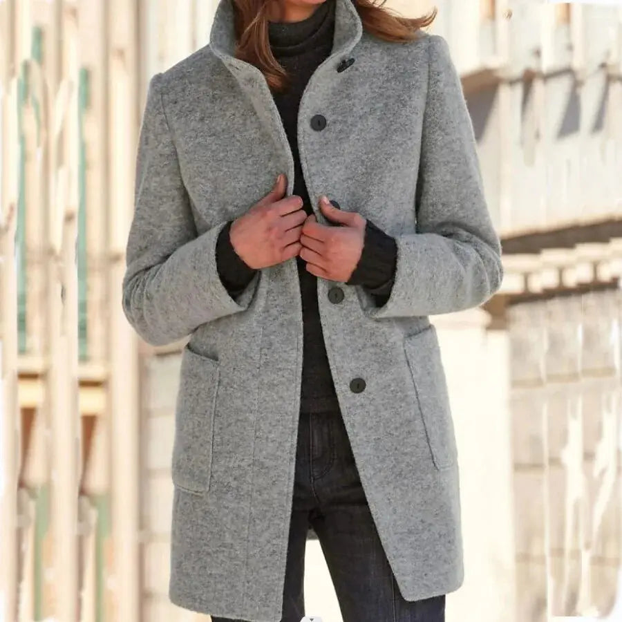 Quinley - Women's Wool-Blend Coat with Button Closure